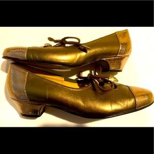 Johansen USA vintage metallic bronze 6 embossed tie leather dance shoes